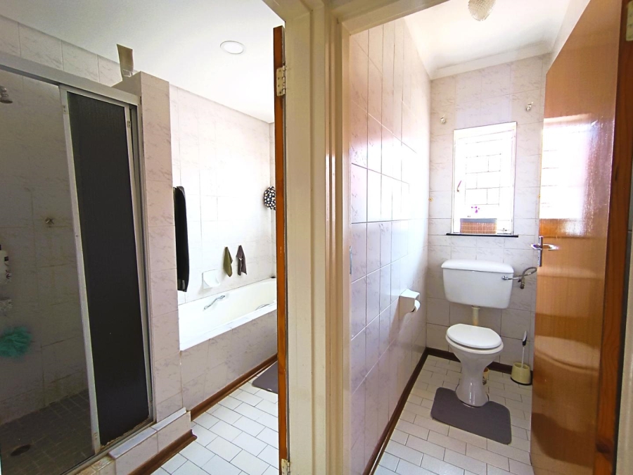 4 Bedroom Property for Sale in Universitas Free State